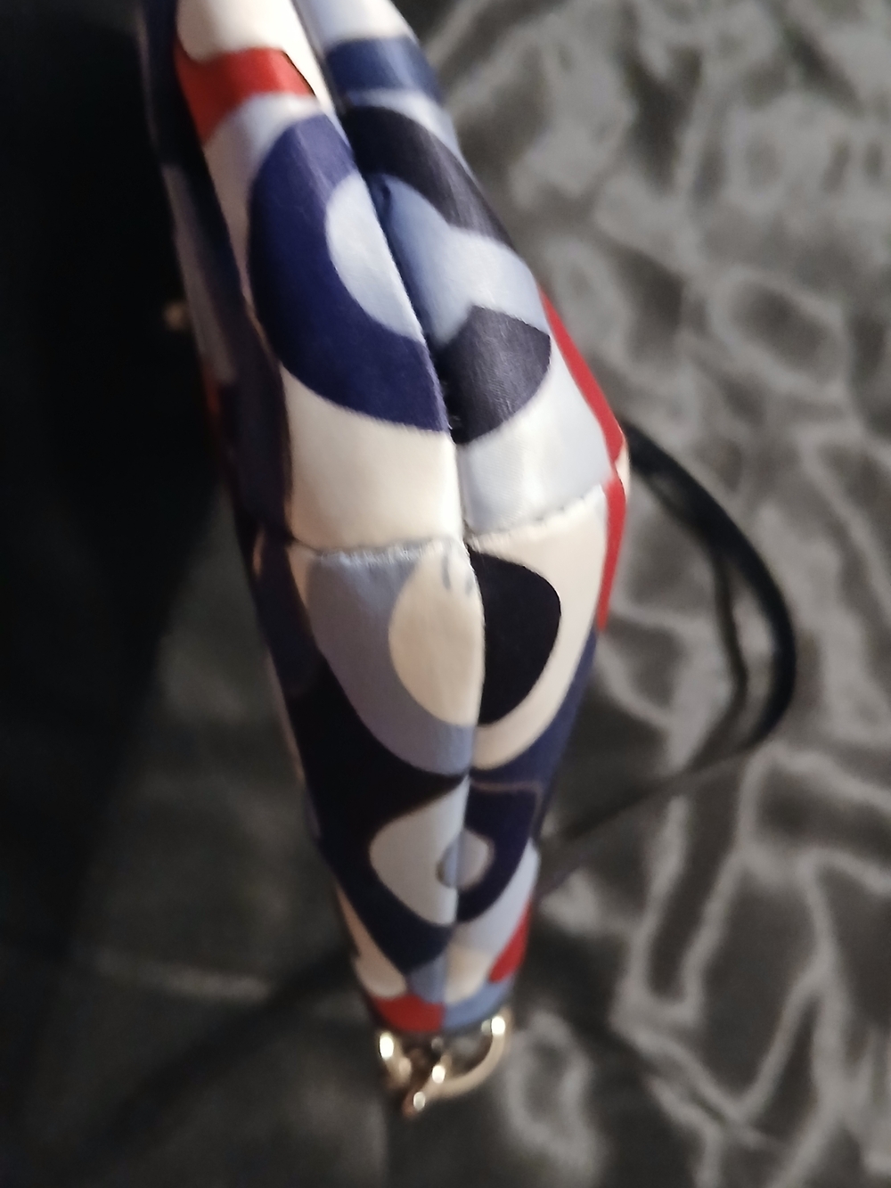 Coach Op Art Print Wristlet Pouch Blue Red White Patent Trim NWOT Y2K - Picture 4 of 10